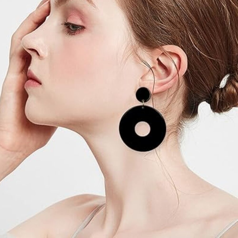 Black Round Dangle Earrings